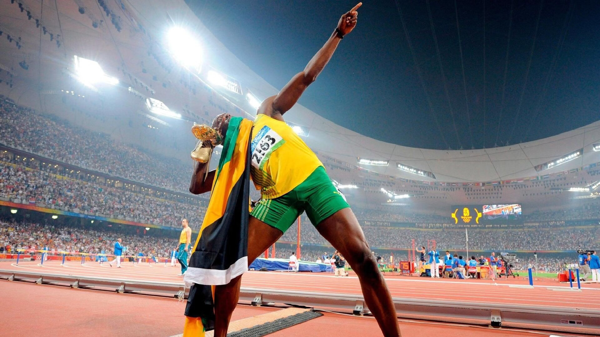 _夺冠悬念：决赛临近，谁能笑到最后？_，夺冠 比赛