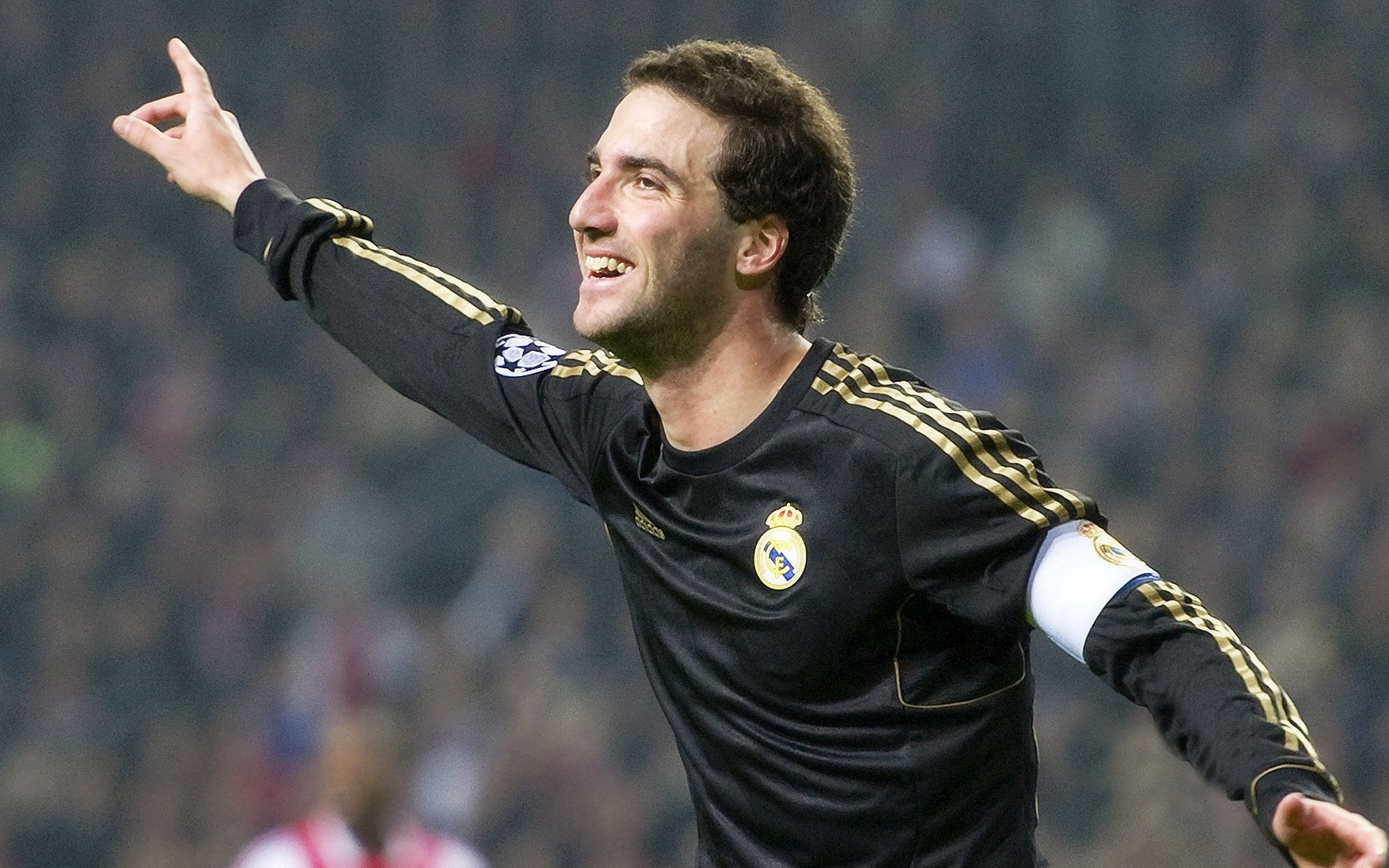 意甲豪门争夺世欧洲坛新星，转会费屡创新高，意甲转会榜